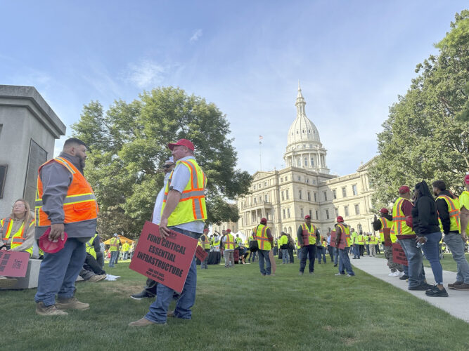 Whitmer calls on state lawmakers to finish budget as shutdown creeps closer